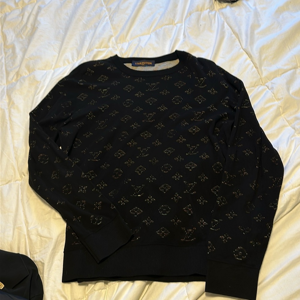 Men’s LV sweater